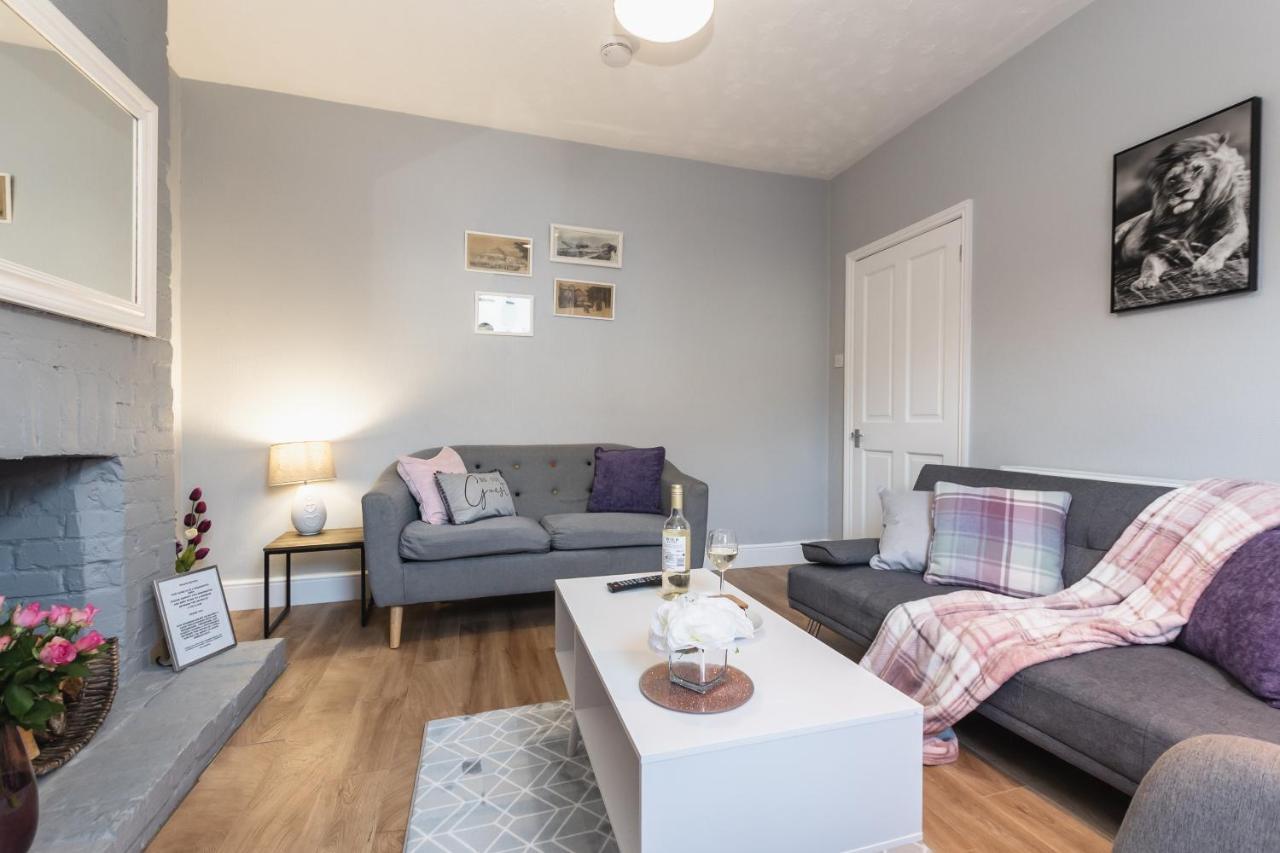 3-Bedroom House L Fast Wi-Fi L Garden L Newly Decorated L Close To Shops And Restaurants Bournemouth Exterior foto